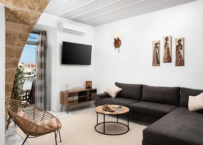 Vista Del Puerto La Canea